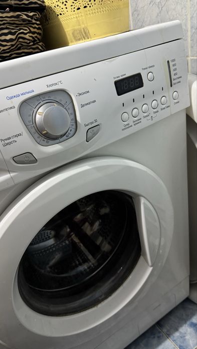 Машинка автомат LG