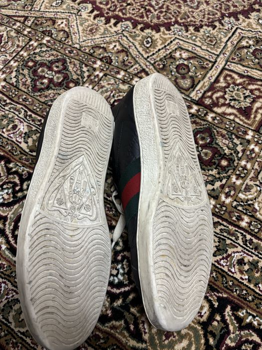 Кроссовки Gucci.