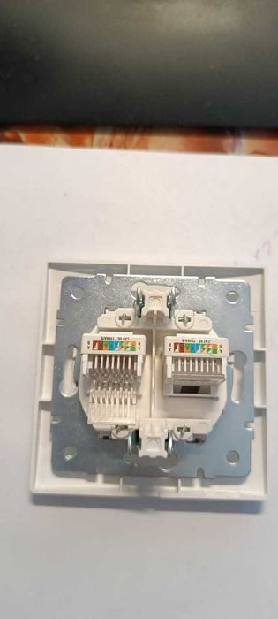 Компьютерная розетка Lezard