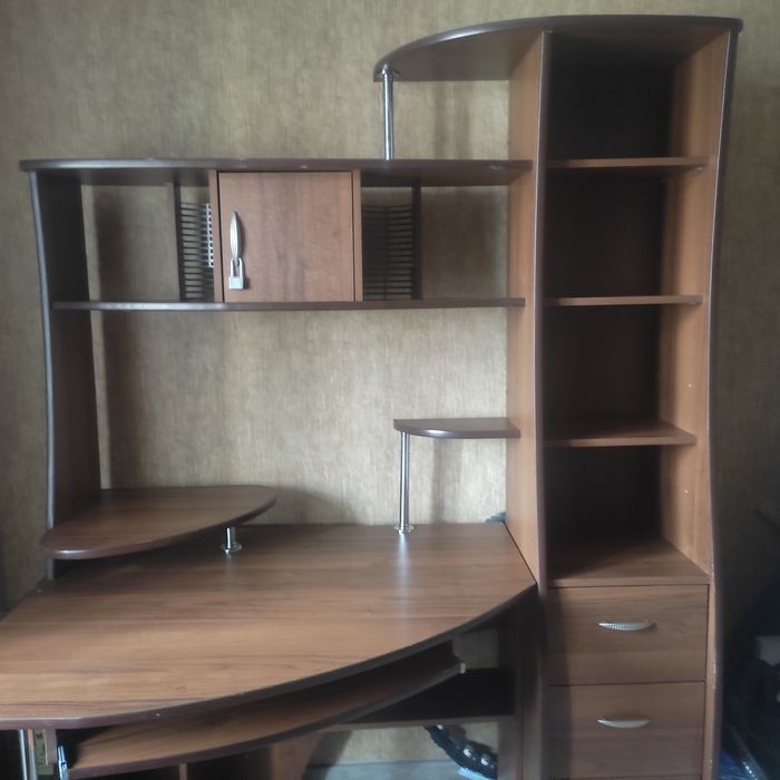 Продается школьная стенка