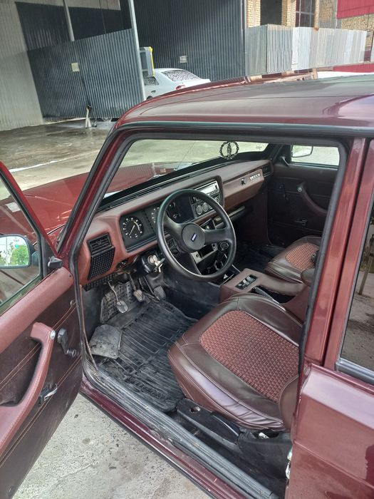 Vaz 2107 сотилади