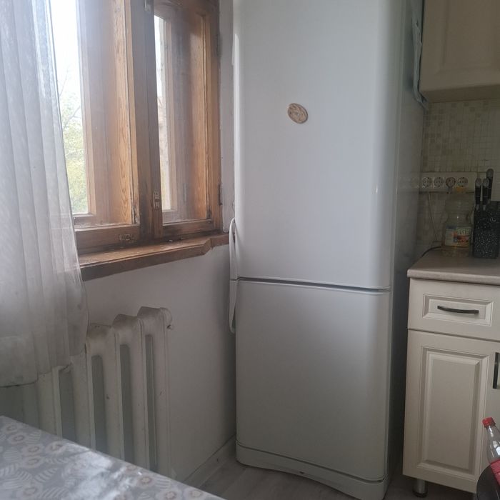 Продам холодильник на запчасти