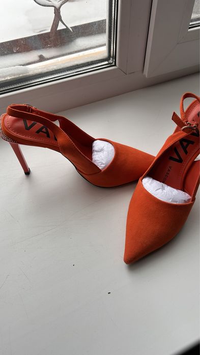 Босоножки женские