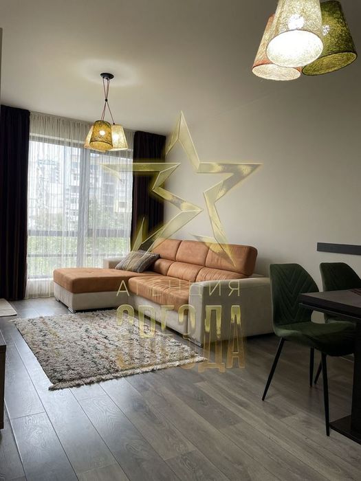 Продава се Тристаен апартамент в Пловдив, Христо Смирненски - 80 кв.м за 1913 €/кв.м - Снимка #3