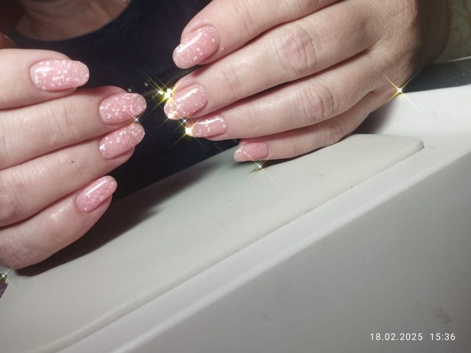 Маникюр и педикюр