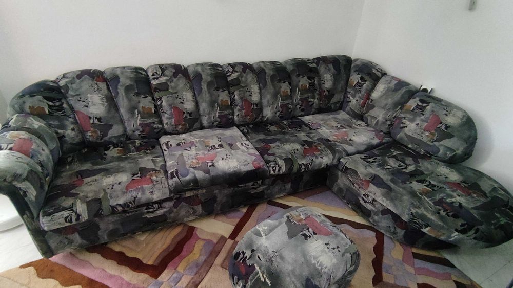 Ъглов диван, фотьойл и две табуретки