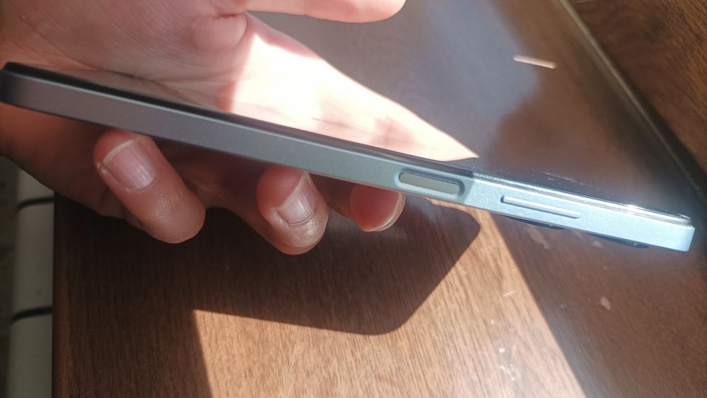 Sotiladi, Infinix HOT 30i 8GB rom/128GB ram