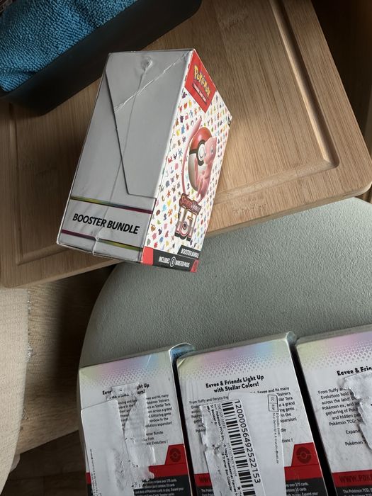 Pokemon booster bundle