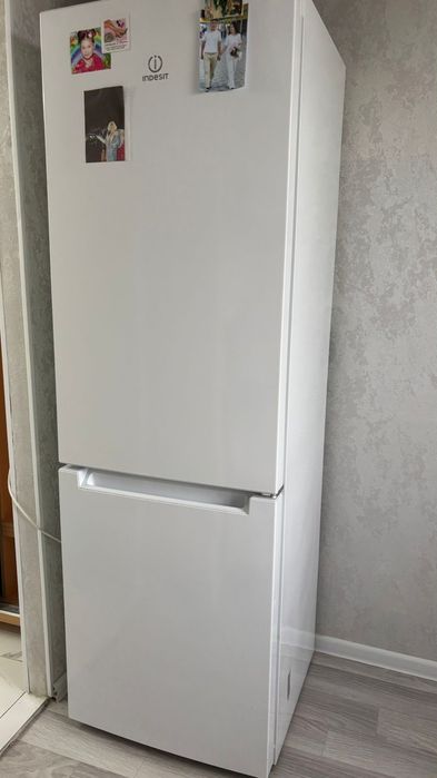 Продам холодильник и микроволновку