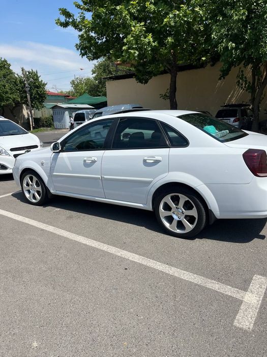 Lasetti 1.8 Avtomat