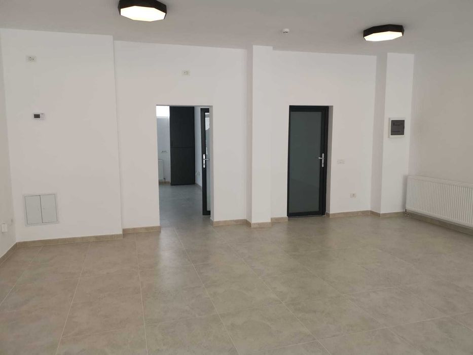 Inchiriez spatiu comercial, Curtea de Arges, zona Posada, langa Flanco
