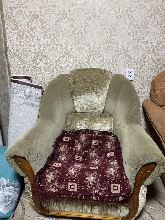 Отдам бесплатно 2 кресла