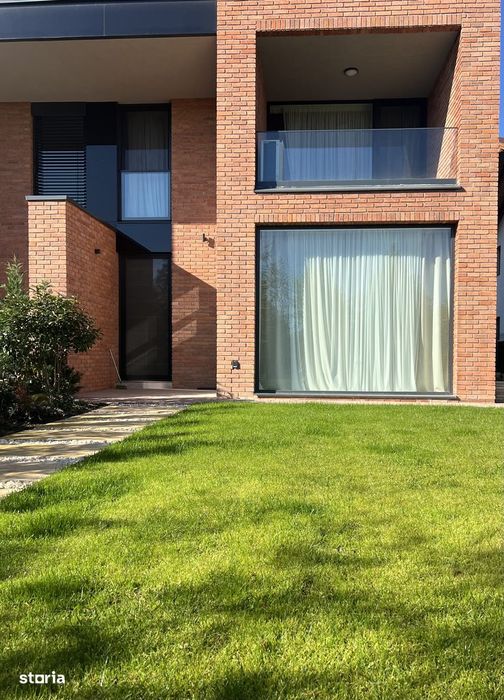 Casa tip vila urbana Tunari central cu priveliste superb