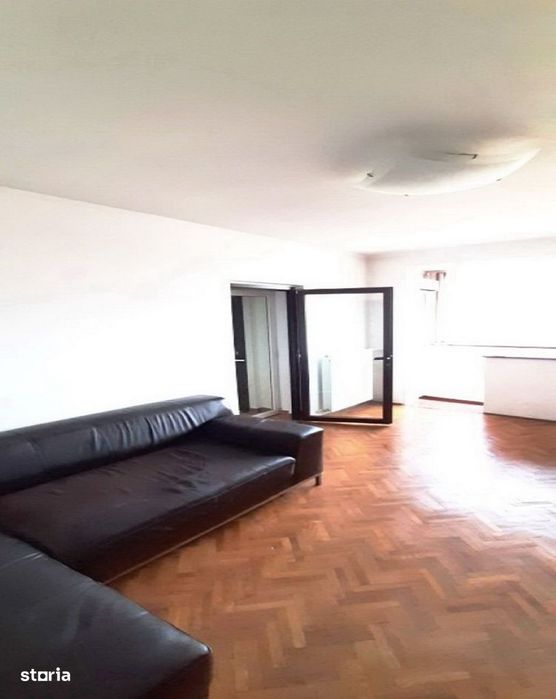 Apartament 3 camere, balcon, Berceni — fotografia 1