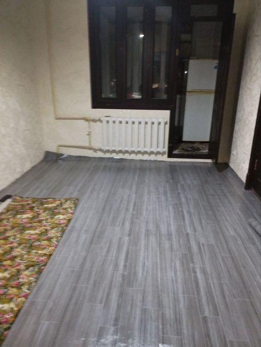 Chilonzor 10 kvda 2 xona 3 qilingan uy sotiladi