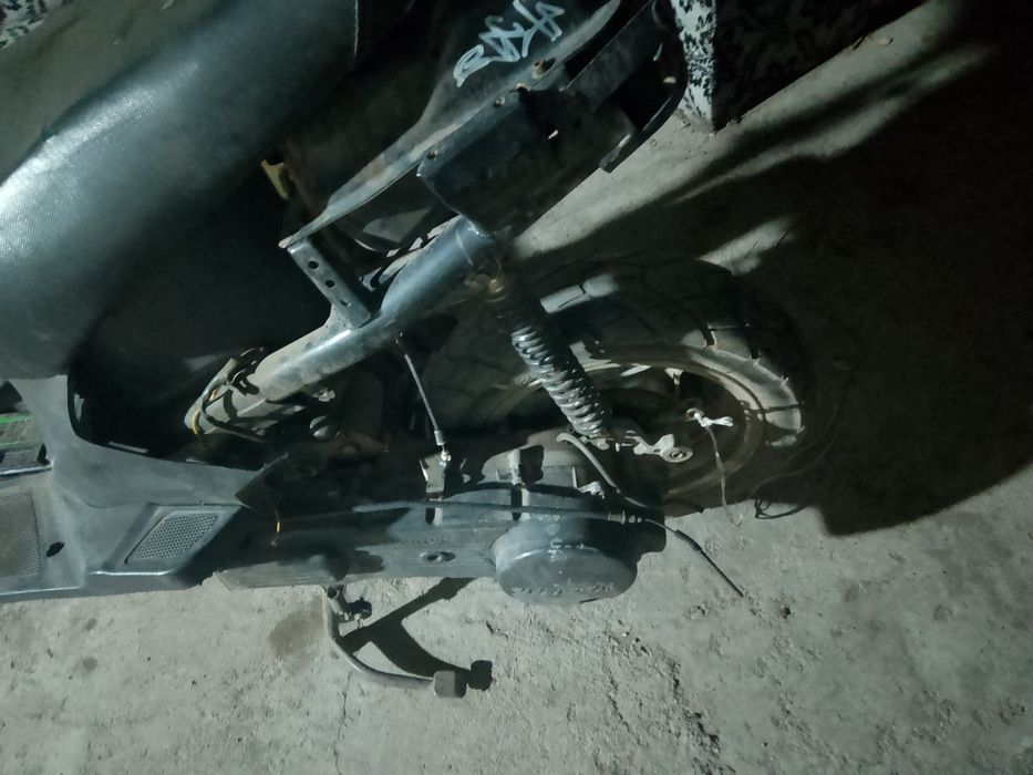 Продам скутер в среднем состоянии