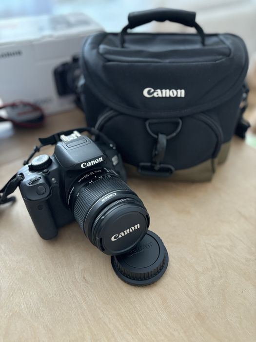 Canon EOS 650D линза EF-S18-200