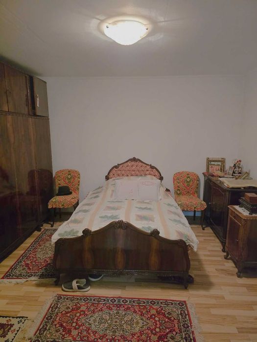 Casă ultracentral Medgidia, 151 mp construiți, teren 200 mp, garaj, curte si 2 magazii.