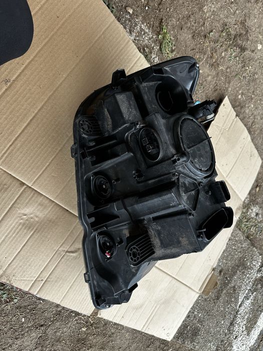 Far stânga bixenon bmw x3.f25.