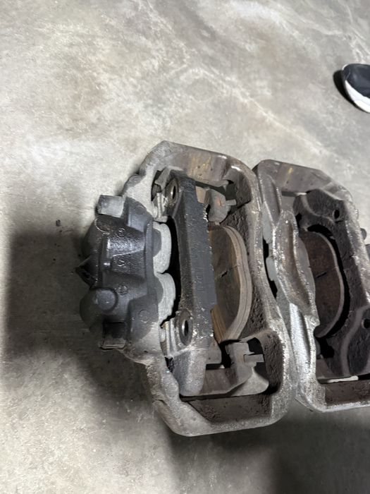 Предни Спирачки  bmw 535d  e60/61/63