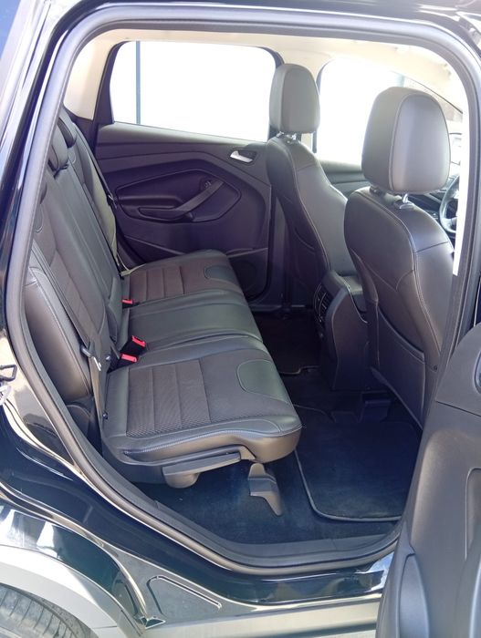 Ford kuga tinanium