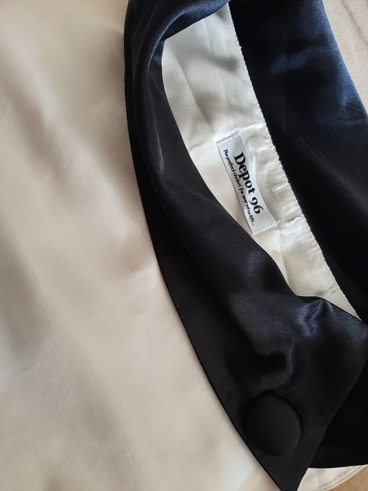 Rochie cocktail alb cu negru