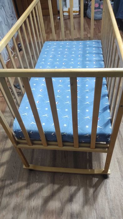 Кроватка детская