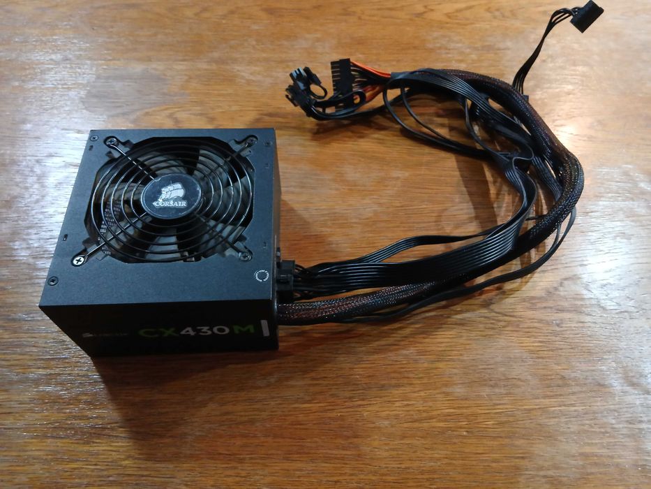 Sursa Corsair CX430M