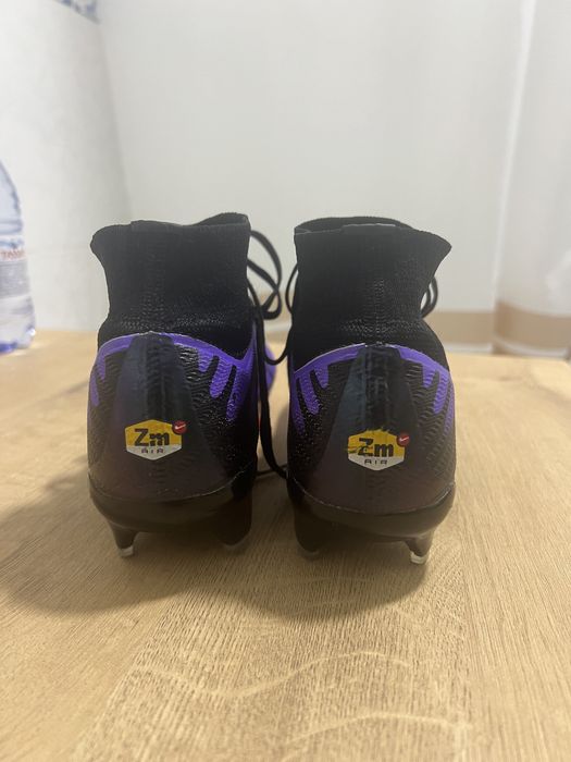 Бутсы футбольные