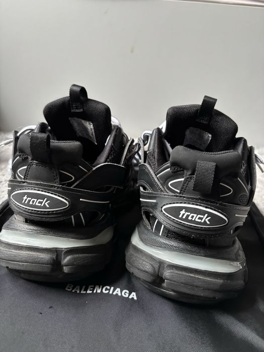 Balenciaga track led