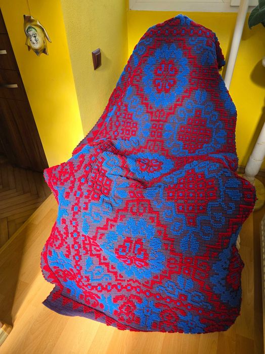 Vand covoare traditionale din lână