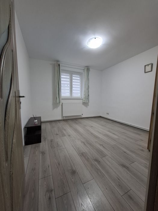 Vând apartament 3 camere în Cisnădie 66,3 mp supraf construită