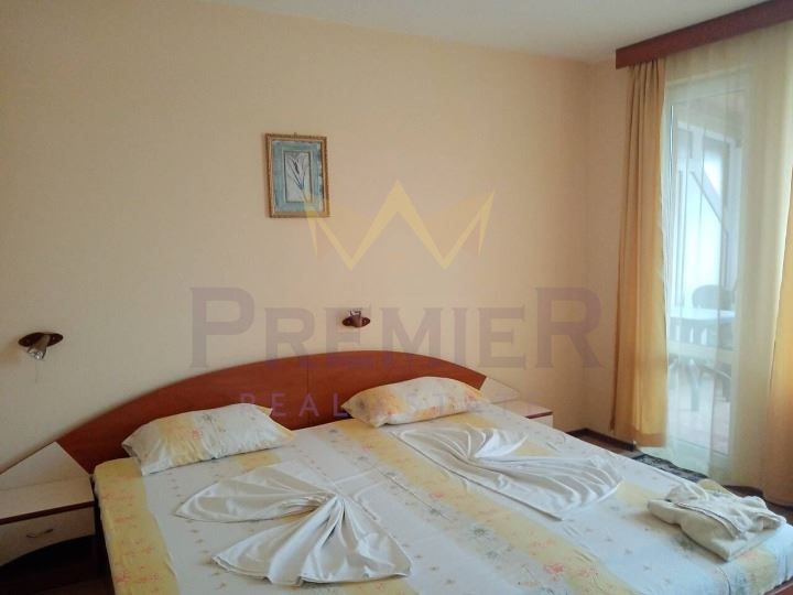 Продава се Двустаен апартамент в Созопол - 70 кв.м за 1130 €/кв.м - Снимка #1