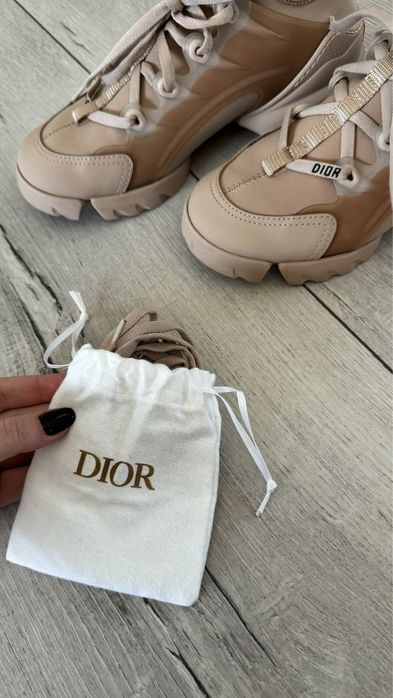Adidasi Dior,stare impecabila