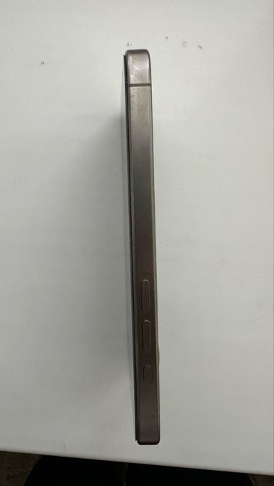 Iphone 15 pro srochniga sotiladi