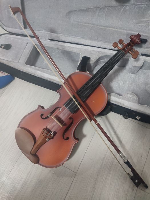 Скрипка в хорошем состоянии