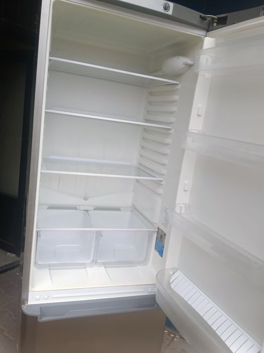 Холодильник Indesit