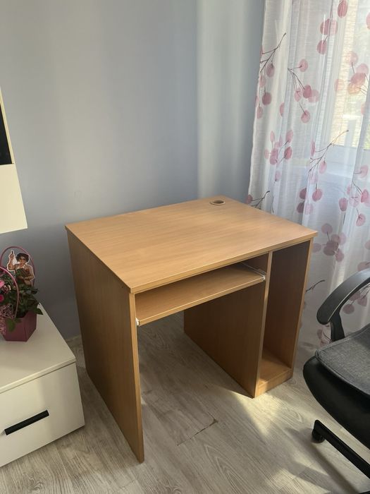 Продавам Бюро  80/60/75