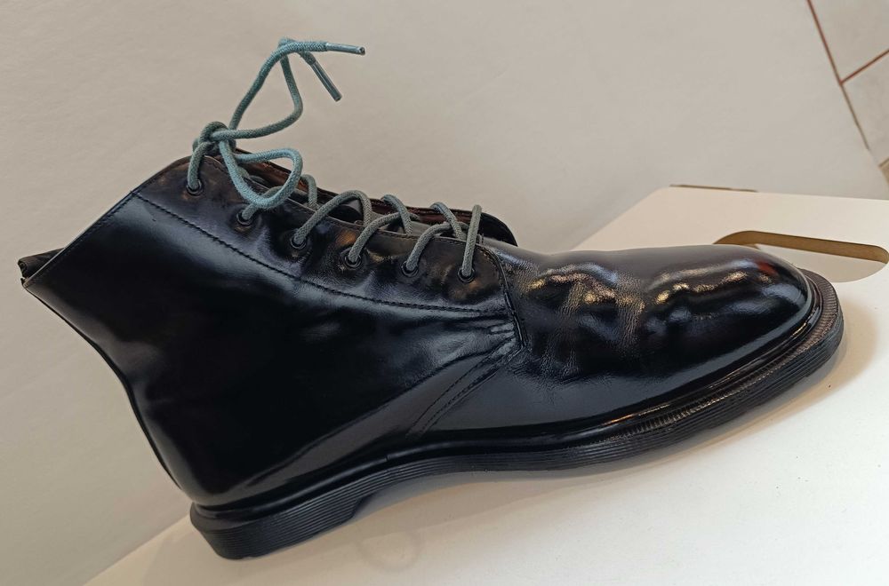 Ghete lace up 42 42.5 de lux Dr. Martens piele naturala superioara