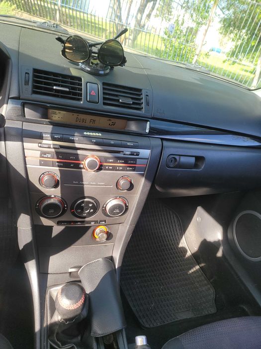 MAZDA 3 2006 — imagine 2