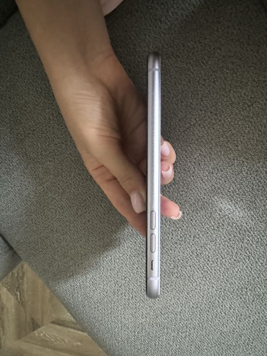 Iphone 11 продаю