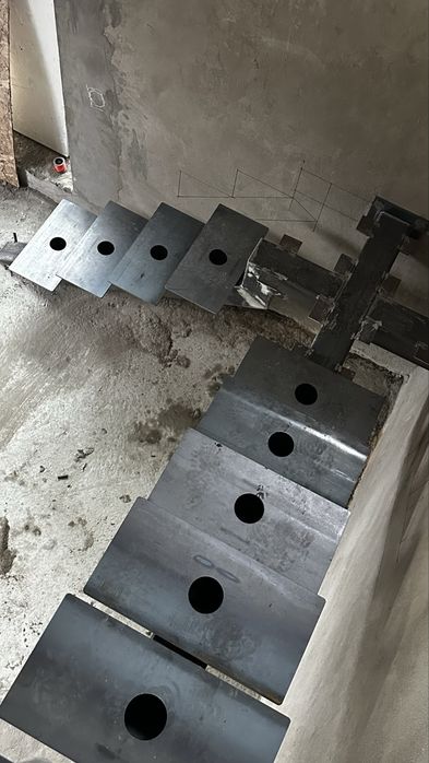 Профессиональное изготовление монокосоурной лестниц