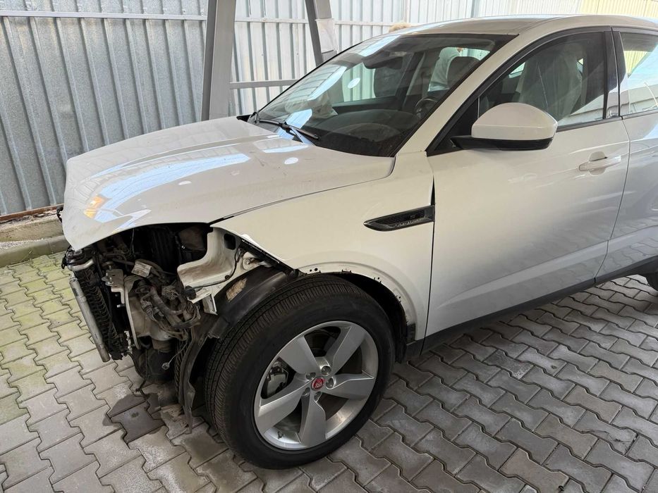Jaguar E-Pace 2020 / 2021 – 30.000 km - avariat fata
