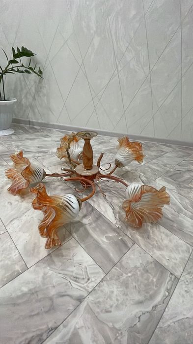 Продам люстру, 5 рожков