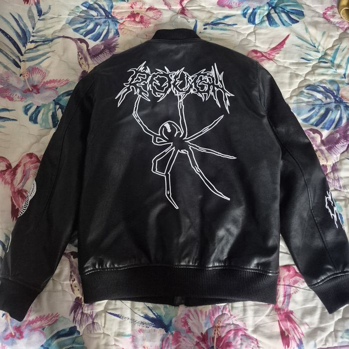 Продавам чисто ново яке