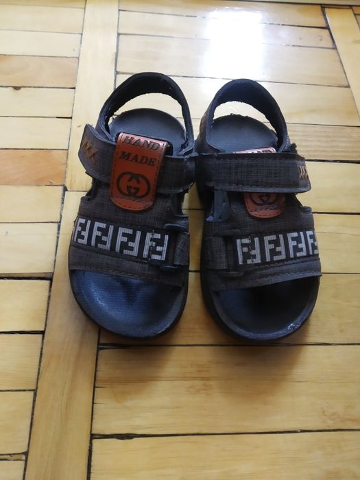 Продам обувь для мальчиков