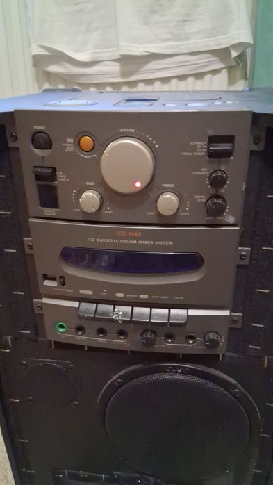 boxa mixer Philips ( caset ,cd ,mic ,in ,out ,230V)