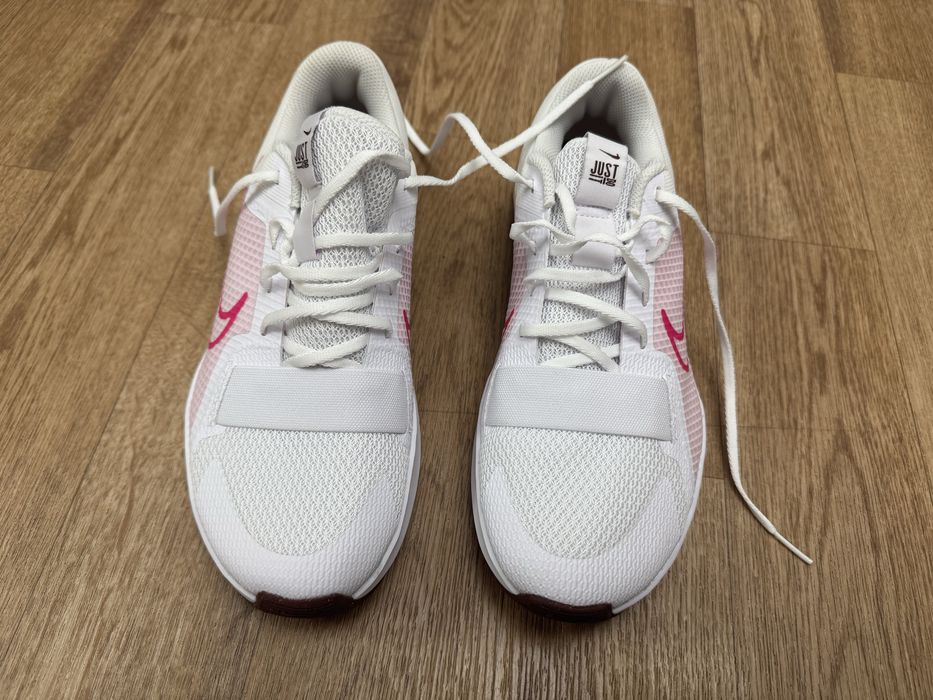 Кроссовки nike женские