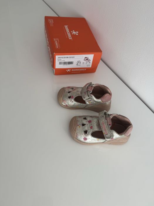 Сандали за прохождане Biomecanics