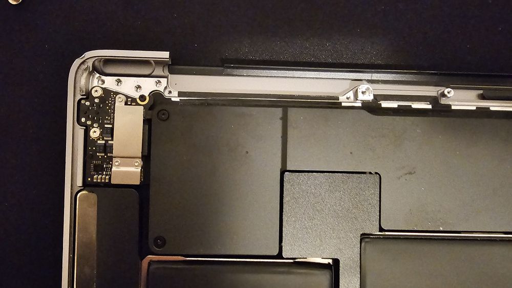 AppleMacbook Air M1 A2337 2020 piese